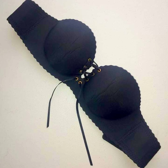 🔥🔥5 items for $25🔥 size small strapless bra - Picture 1 of 3